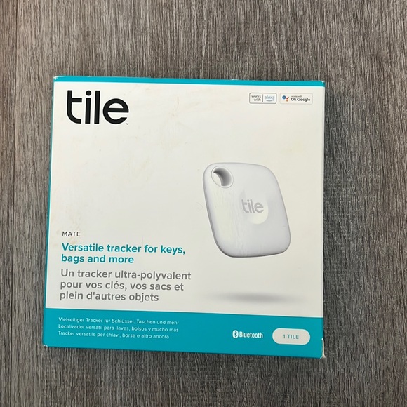 tile Other Brand New Tile Mate Versatile Tracker For Keys Bags And